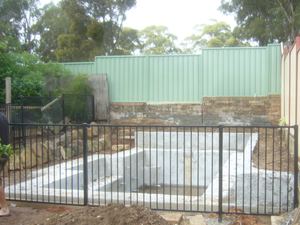 Aluminium flat top fencing