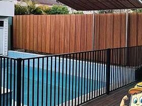 Aluminium flat top fencing