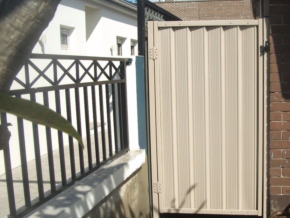 Fencing in Botany
