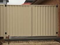 Cream Colorbond double gate